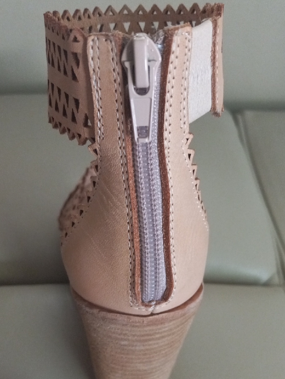 Jeffrey Campbell Nude Laser-Cut Ankle-Strap Wedge Sandals Size 7 - Picture 7 of 17